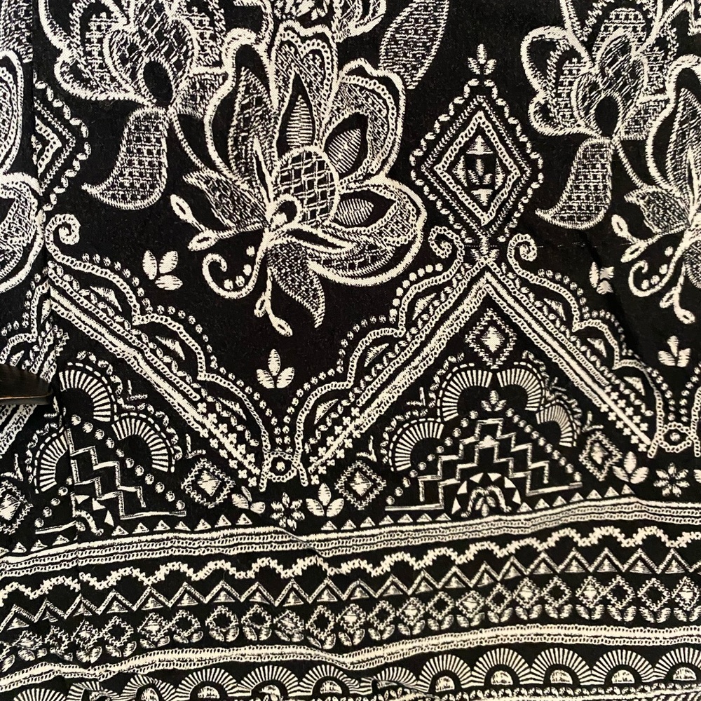 Dress - Picture 3 of 4